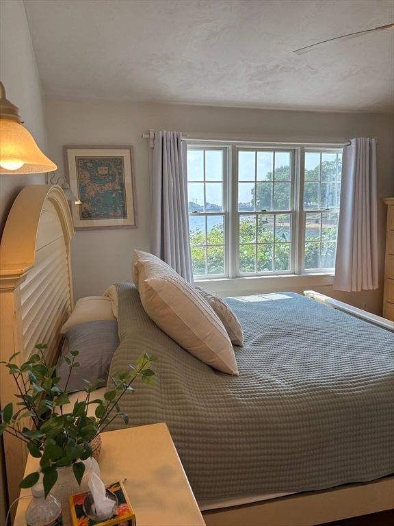 Bedroom, Interior, Water
