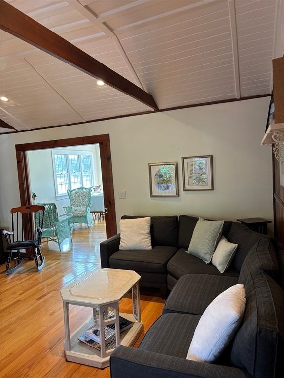 Interior, Living room, Recessed Lighting, Water, Wood Texture Flooring