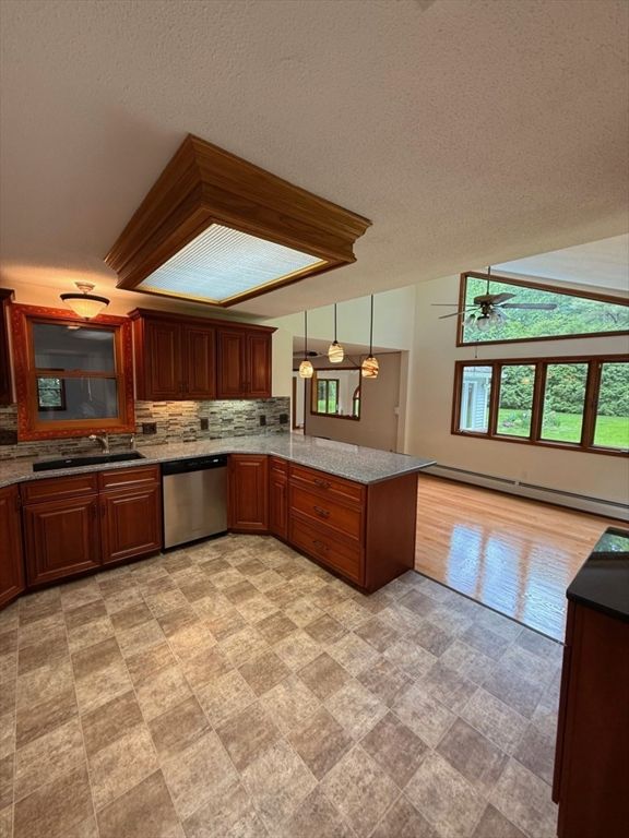 Interior, Kitchen, Pendant Lights, Stainless Steel Appliances