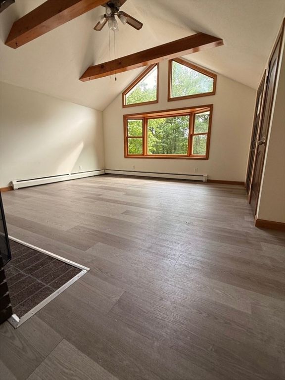 Empty room, Interior, Wooden Beams, Wood Texture Flooring