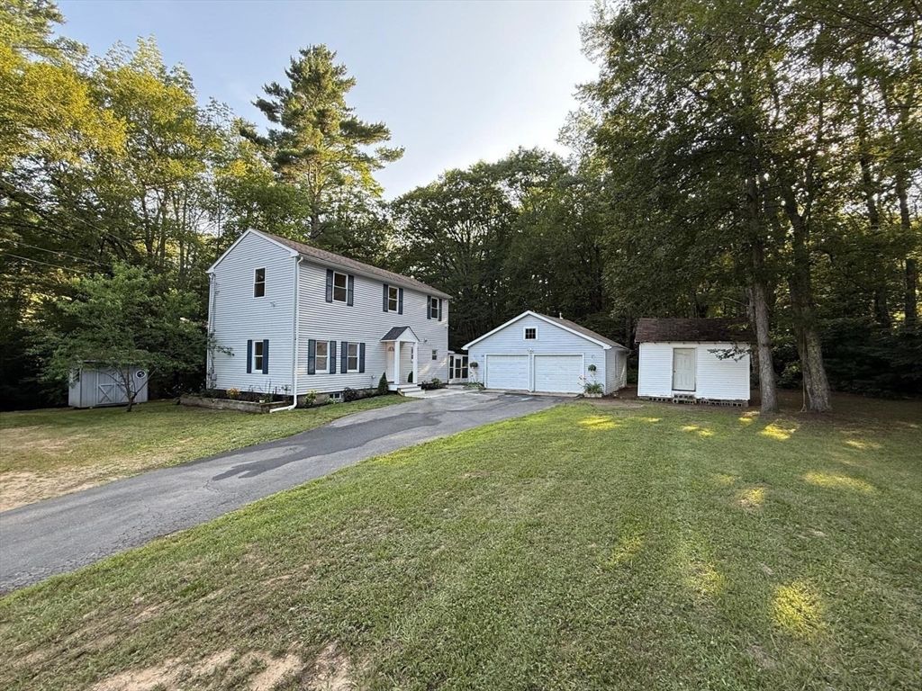 Backyard, Detached Garage, Exterior