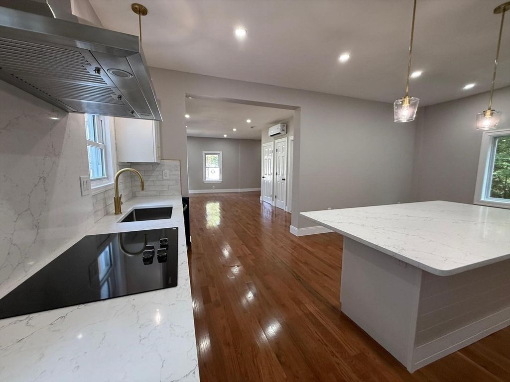 Interior, Kitchen, Pendant Lights, Recessed Lighting, Wood Texture Flooring