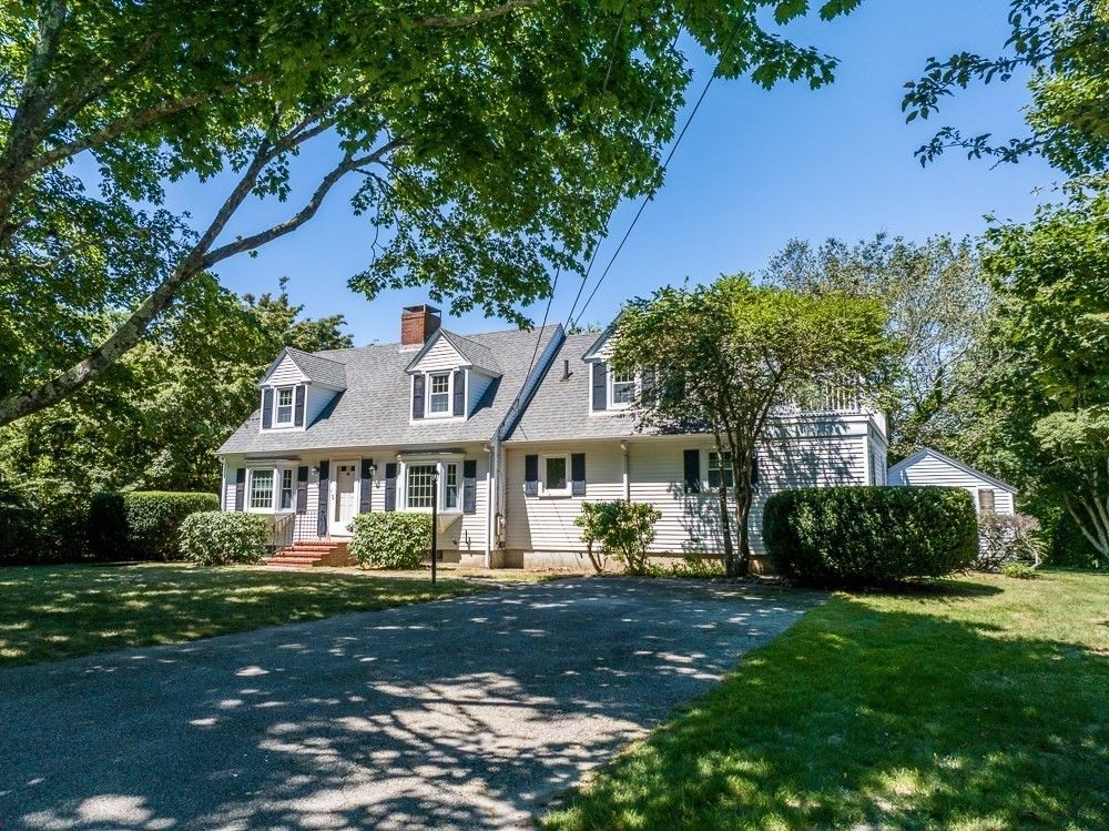 Backyard, Exterior, Facade, Cape Cod