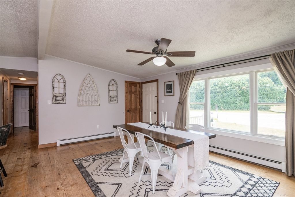 Dining room, Interior, Wood Texture Flooring