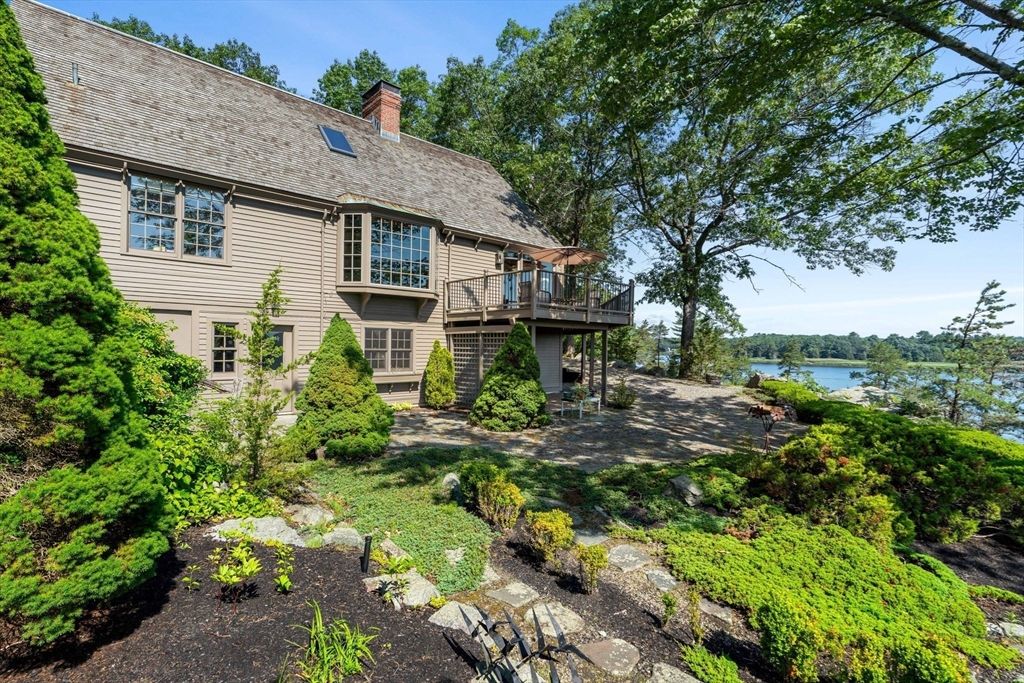 Backyard, Exterior, Water