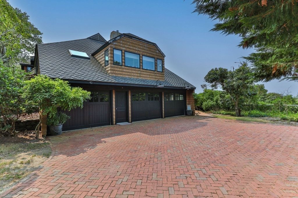 Attached, Exterior, Facade, Log Home