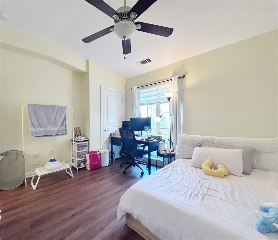 Bedroom, Home Office, Interior, Wood Texture Flooring