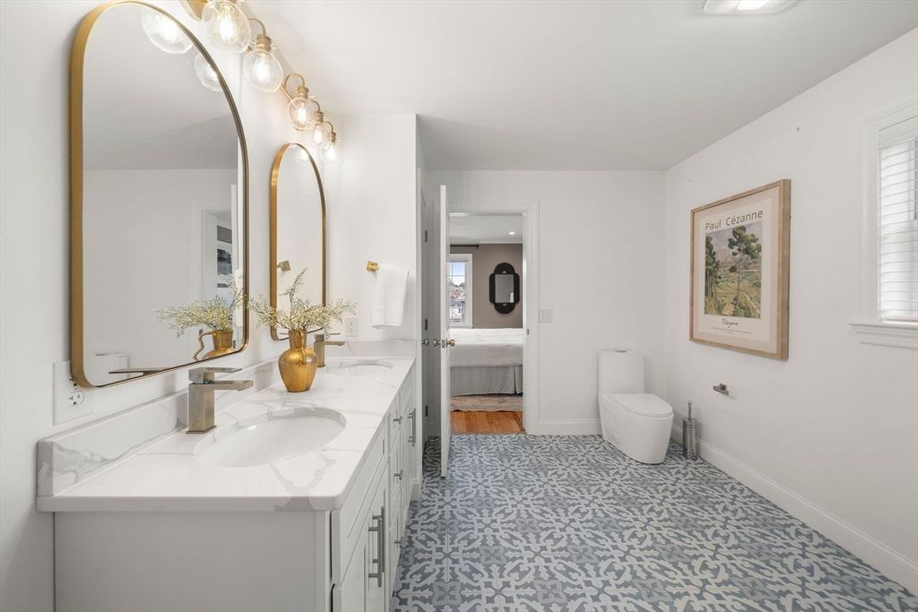 Bathroom, Dual Sink Vanities, Interior, Wood Texture Flooring