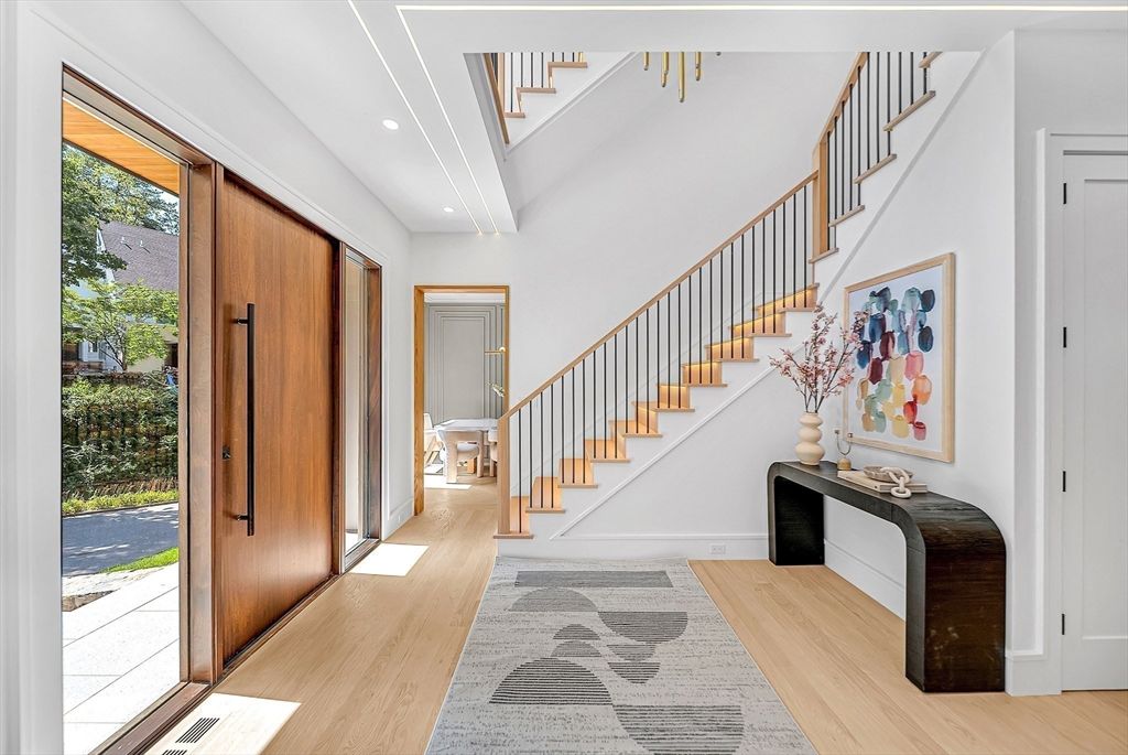 Interior, Recessed Lighting, Wood Texture Flooring