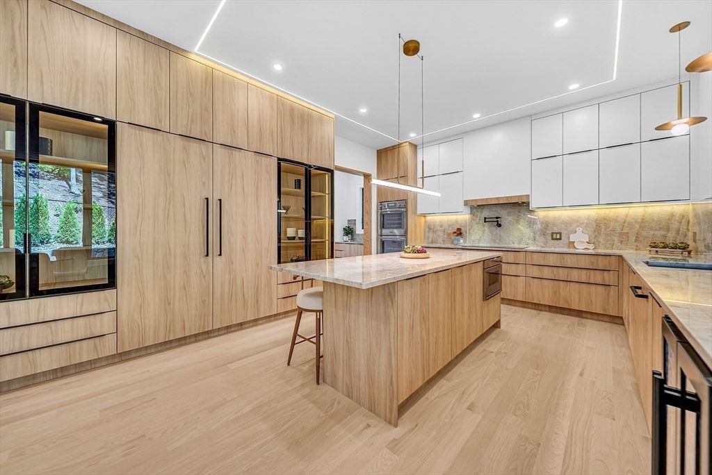 Interior, Kitchen, Pendant Lights, Recessed Lighting, Wood Texture Flooring