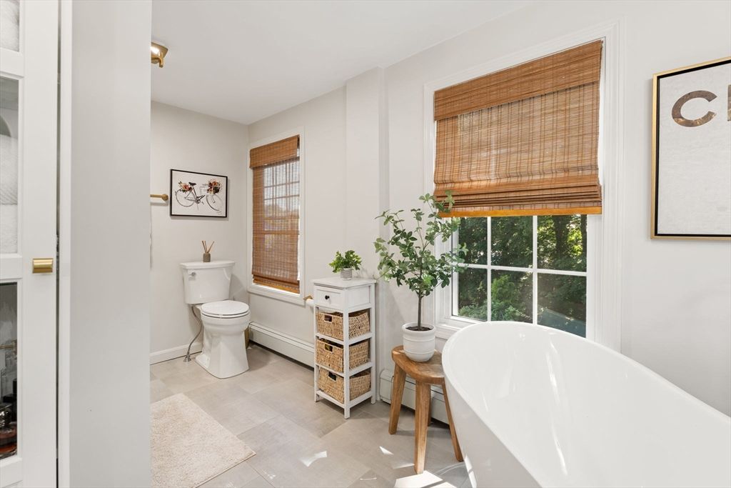 Bathroom, Free Standing Baths, Interior