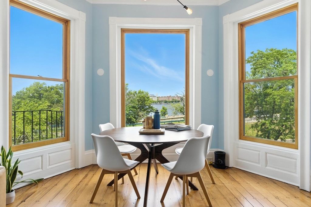 Dining room, Interior, Wood Texture Flooring
