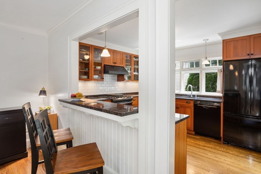 Interior, Kitchen, Pendant Lights, Wood Texture Flooring