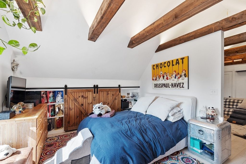 Bedroom, Interior, Wooden Beams