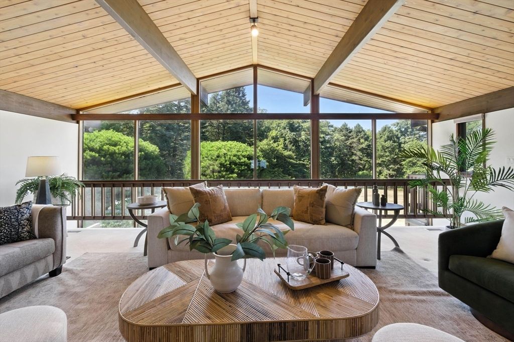 Interior, Living room, Sun Room, Wooden Beams, Wooden Ceilings