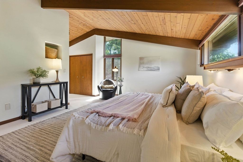 Bedroom, Interior, Wooden Beams, Wooden Ceilings