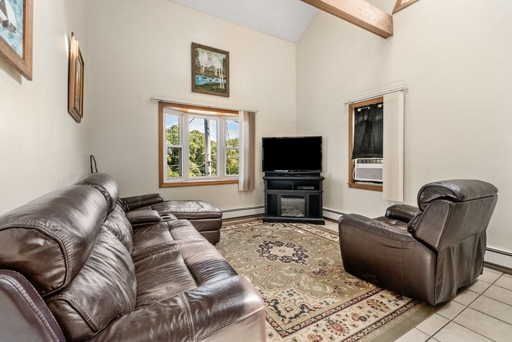 Interior, Living room, Wooden Beams
