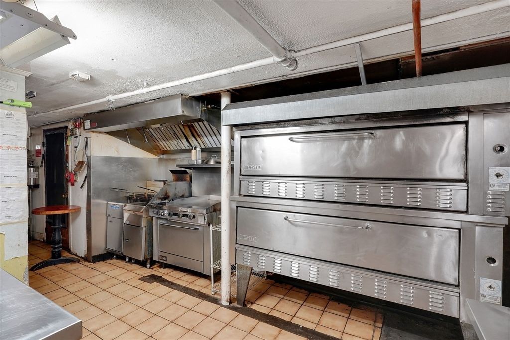 Interior, Kitchen, Stainless Steel Appliances, Washer