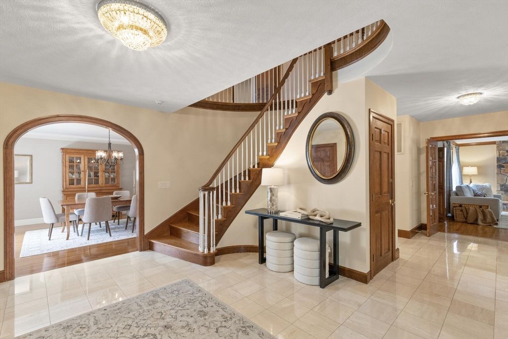 Chandelier, Dining room, Interior