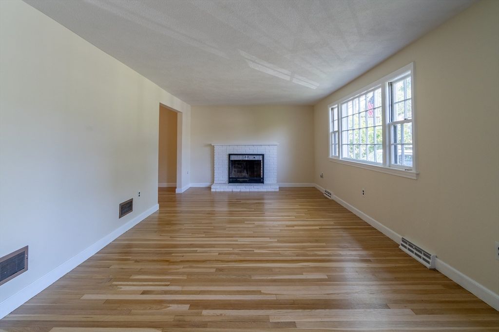 Empty room, Fireplace, Interior, Wood Texture Flooring