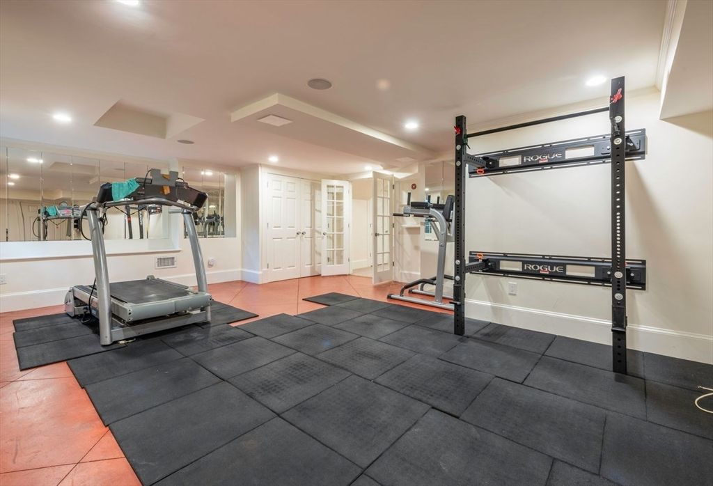 Fitness Equipment, Interior, Recessed Lighting
