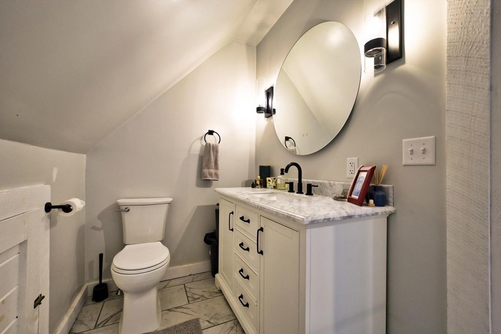 Bathroom, Dual Sink Vanities, Interior, Marble