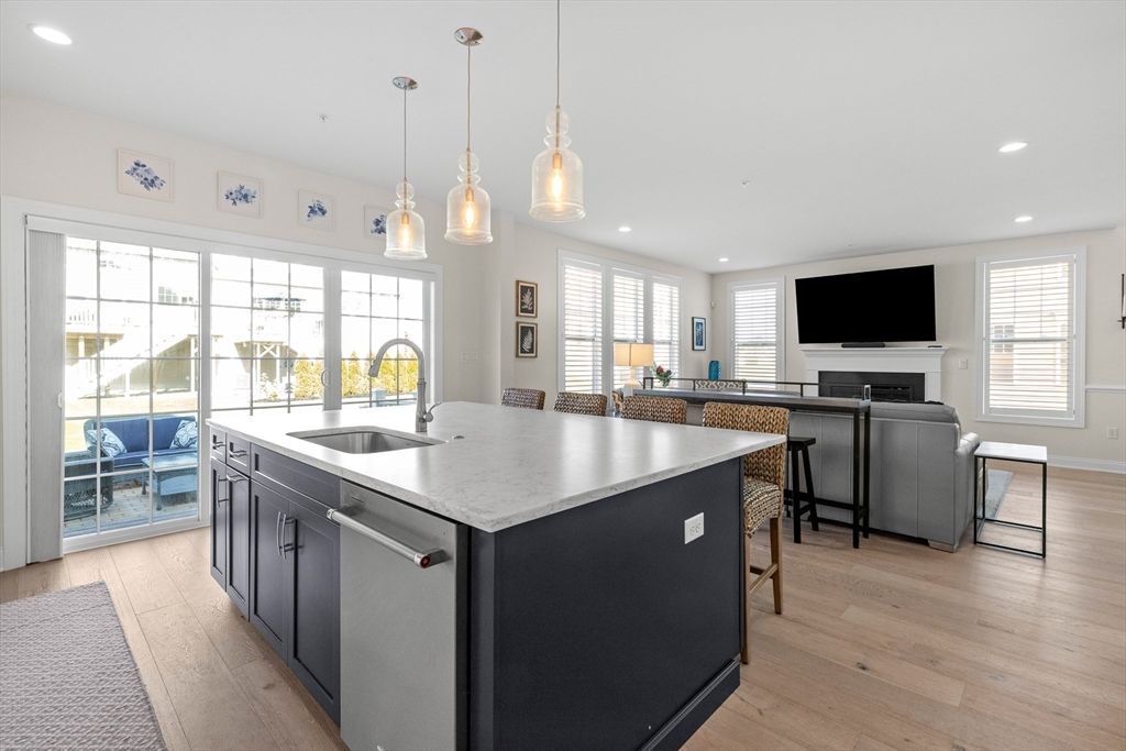 Fireplace, Interior, Kitchen, Pendant Lights, Recessed Lighting, Wood Texture Flooring