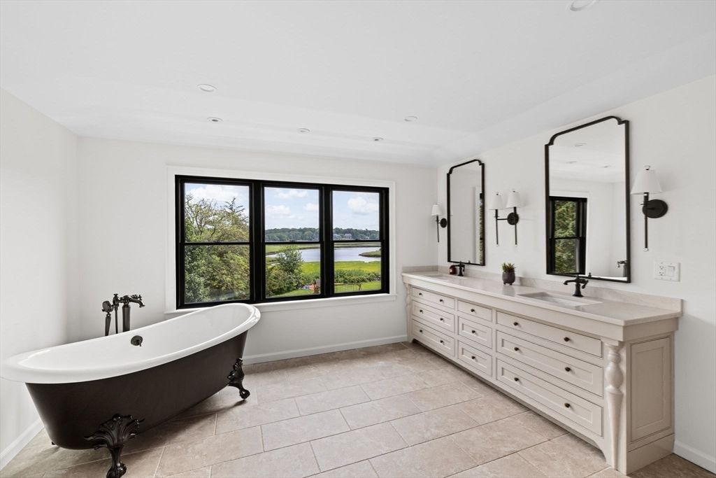Bathroom, Dual Sink Vanities, Free Standing Baths, Interior, Recessed Lighting