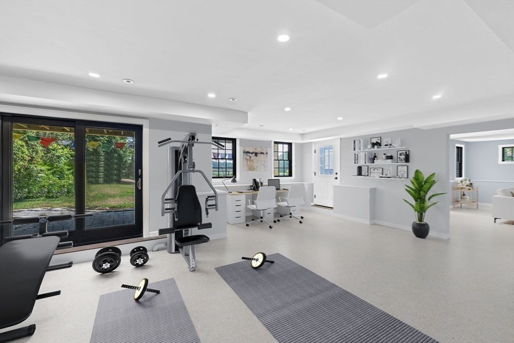 Dining room, Fitness Equipment, Interior, Recessed Lighting
