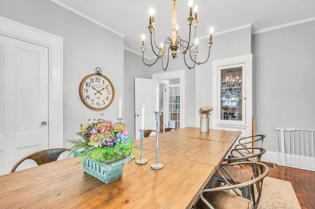 Chandelier, Dining room, Interior, Wood Texture Flooring