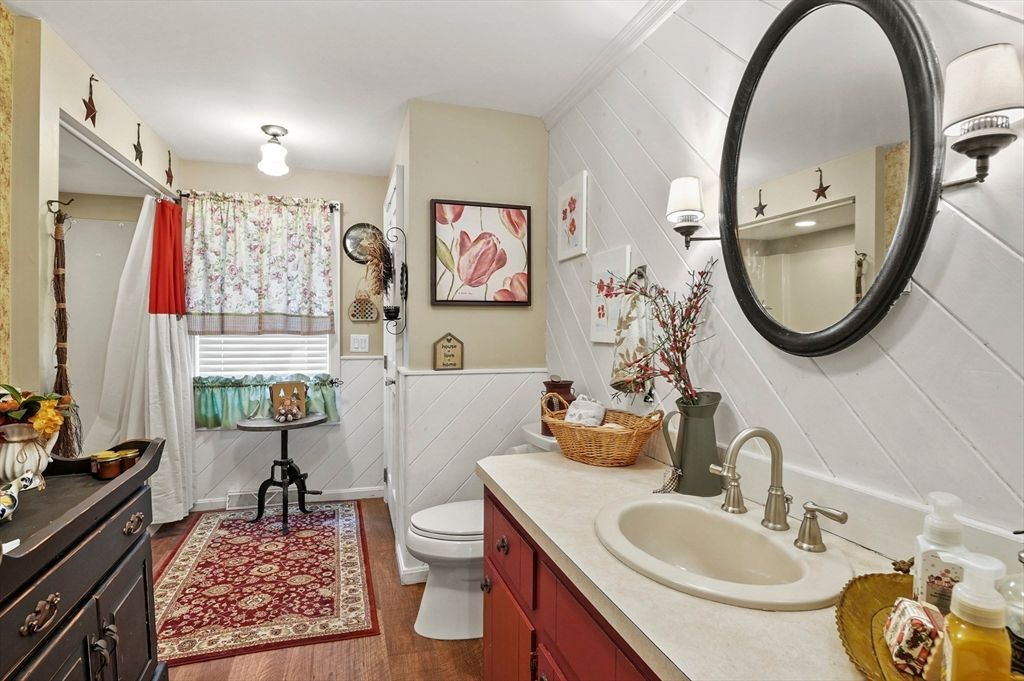 Bathroom, Interior, Wood Texture Flooring