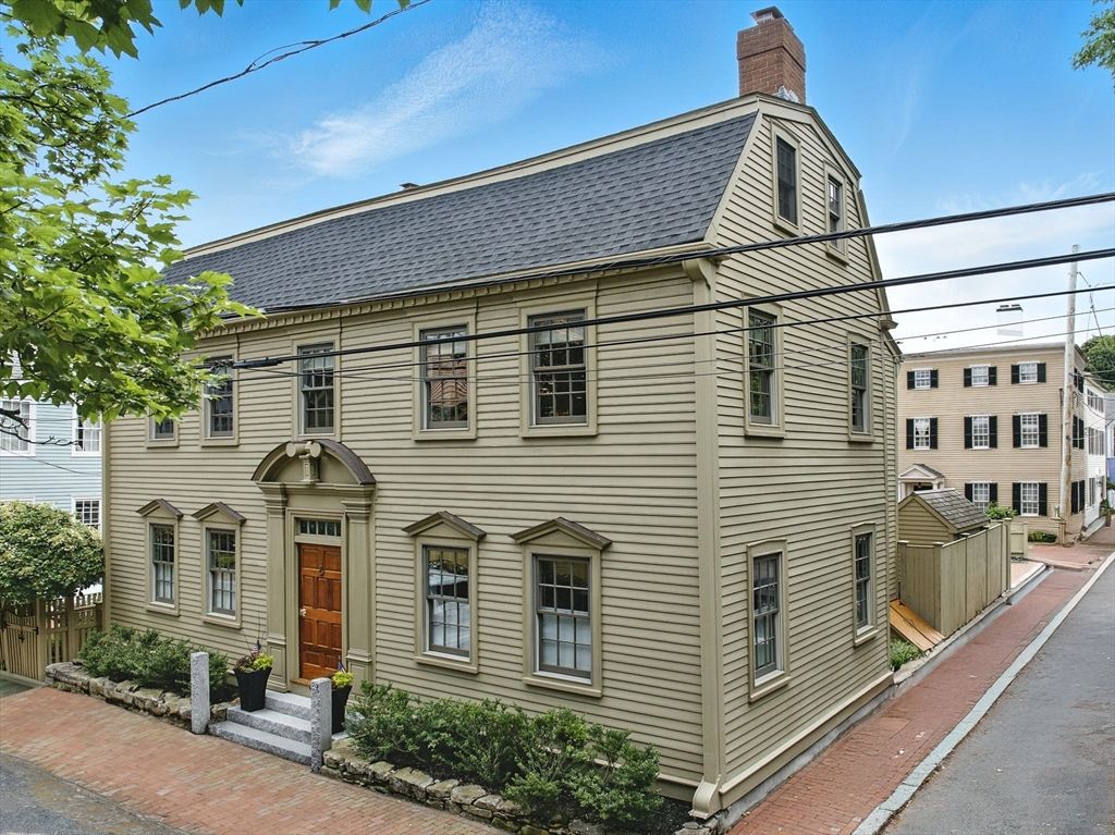 Exterior, Facade, Georgian