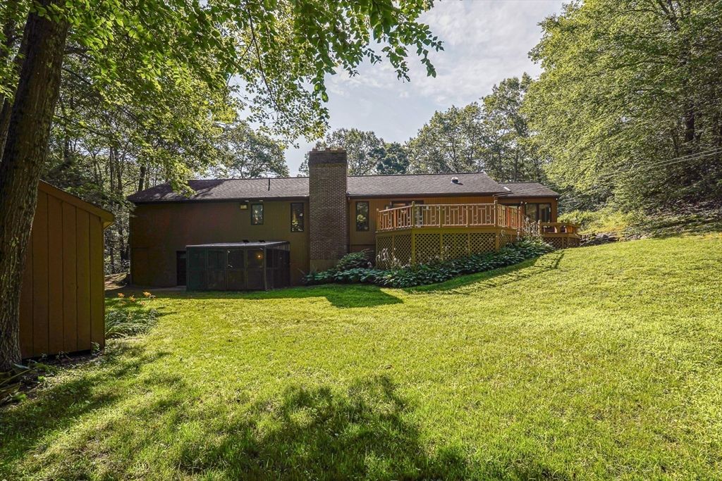 Backyard, Exterior, Hot Tub