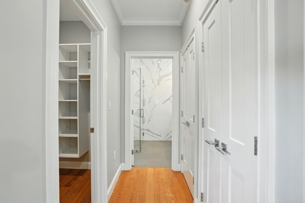 Interior, Marble Walls, Walk-in Closets, Wood Texture Flooring