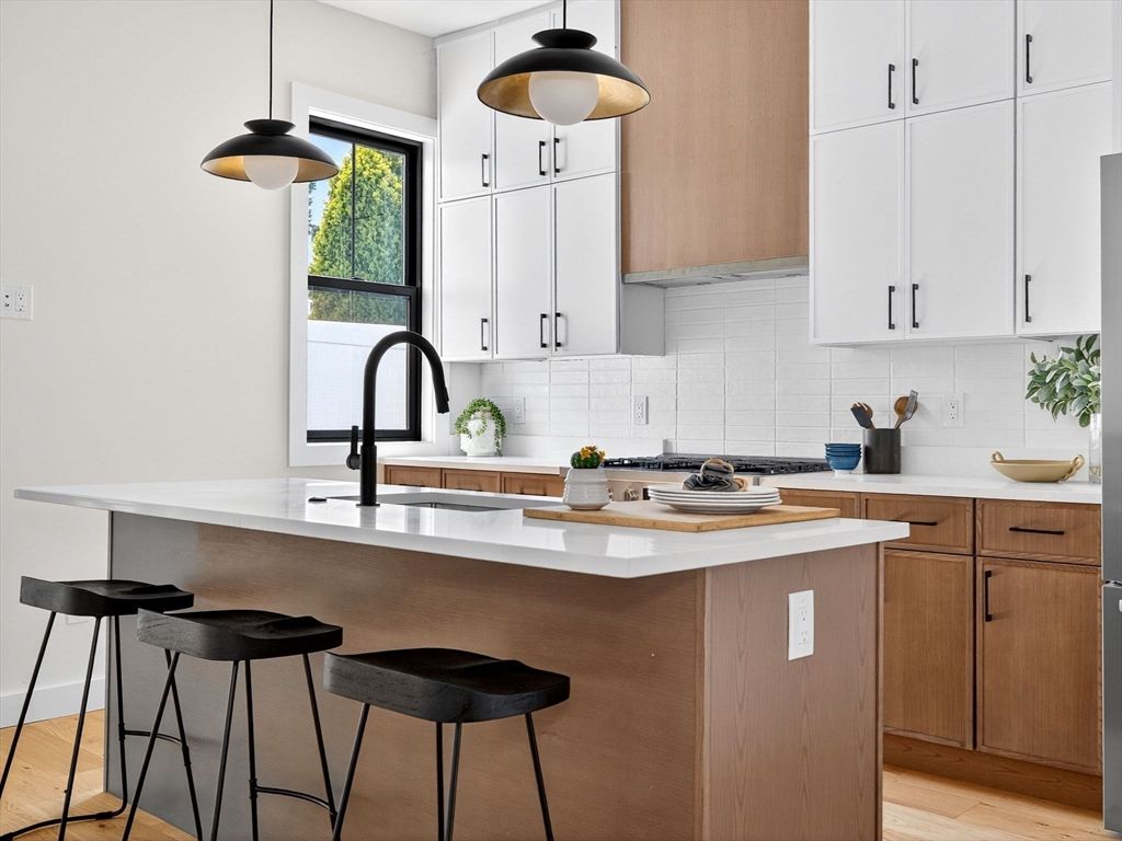 Interior, Kitchen, Pendant Lights, Wood Texture Flooring
