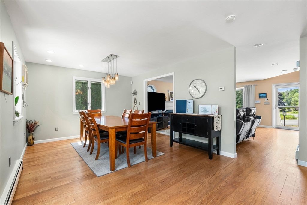 Dining room, Interior, Pendant Lights, Recessed Lighting, Wood Texture Flooring