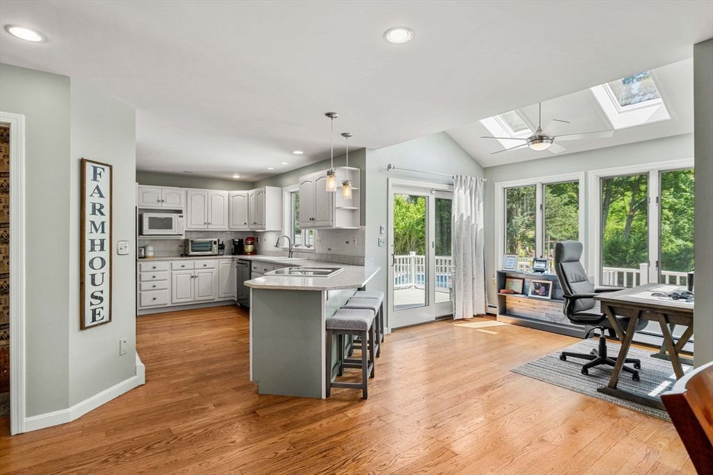 Home Office, Interior, Kitchen, Pendant Lights, Recessed Lighting, Wood Texture Flooring