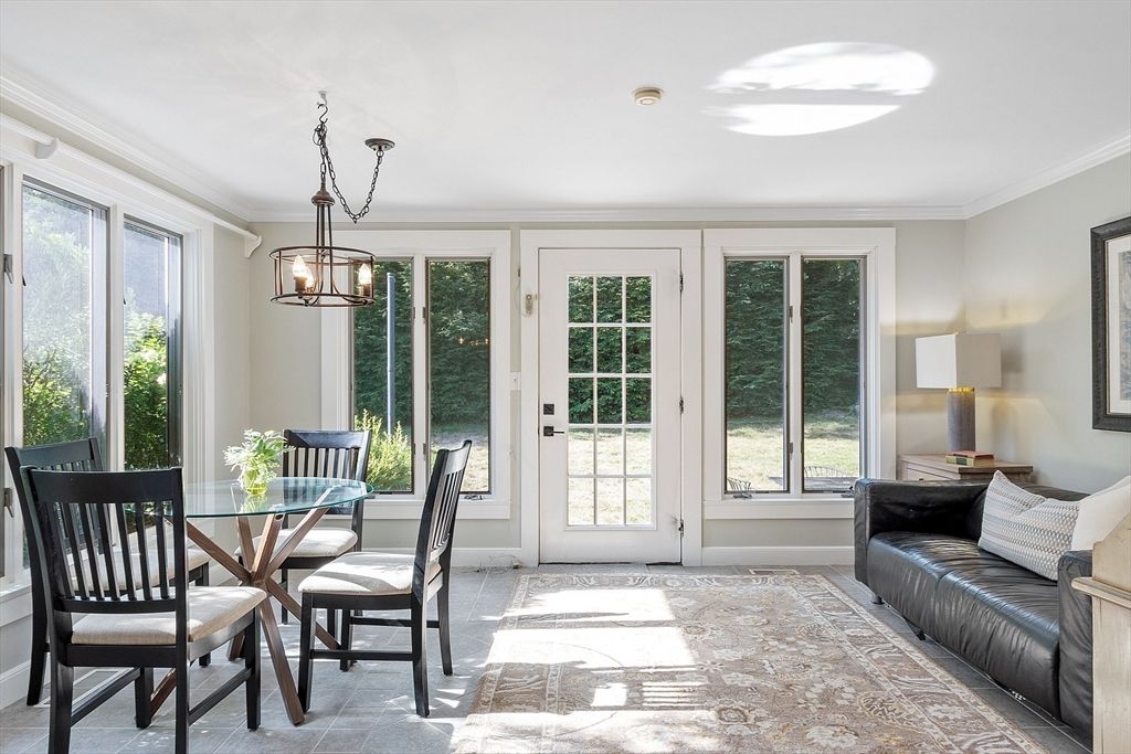 Dining room, Interior, Pendant Lights