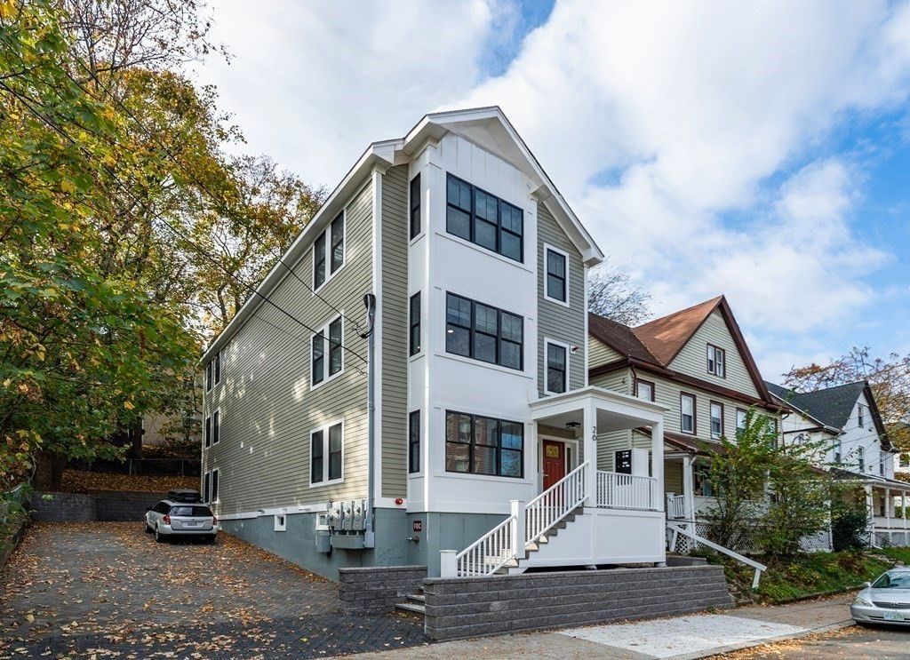 Exterior, Facade, Queen Anne Victorian