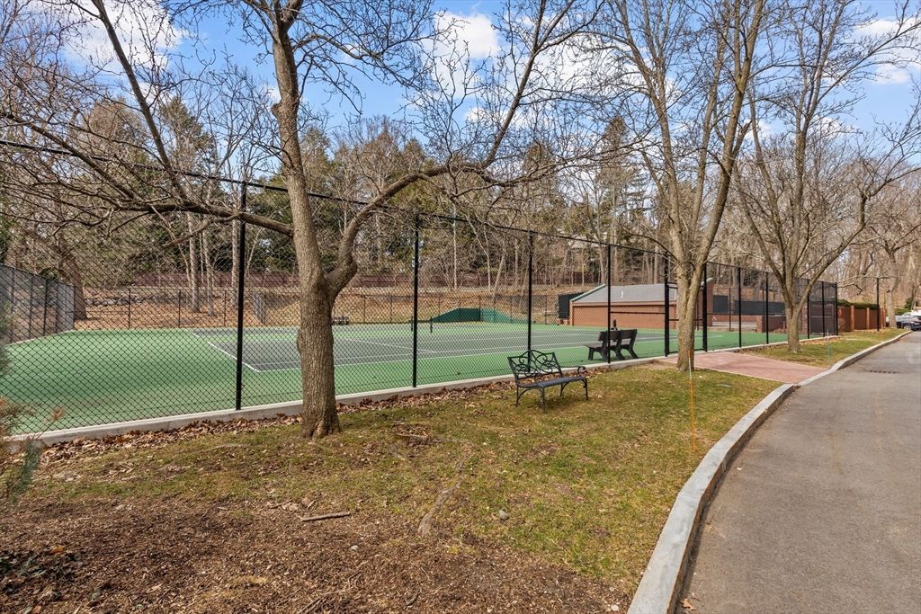 Exterior, Tennis Courts