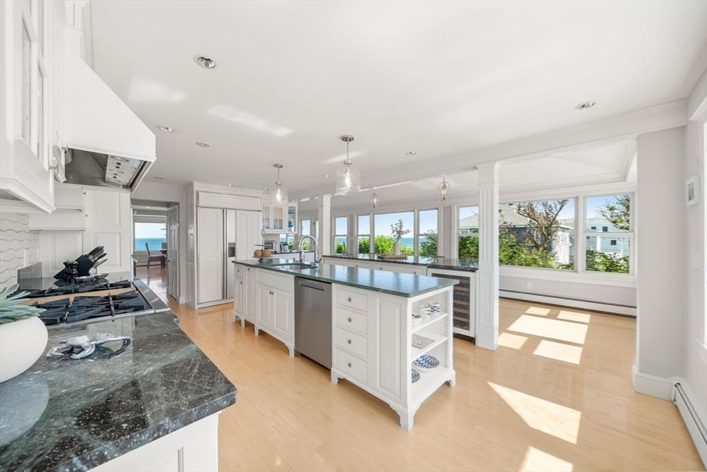 Interior, Kitchen, Pendant Lights, Recessed Lighting, Wood Texture Flooring
