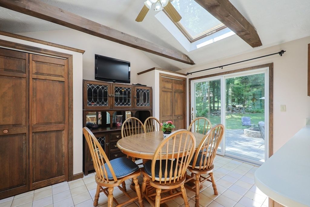 Dining room, Interior, Wooden Beams