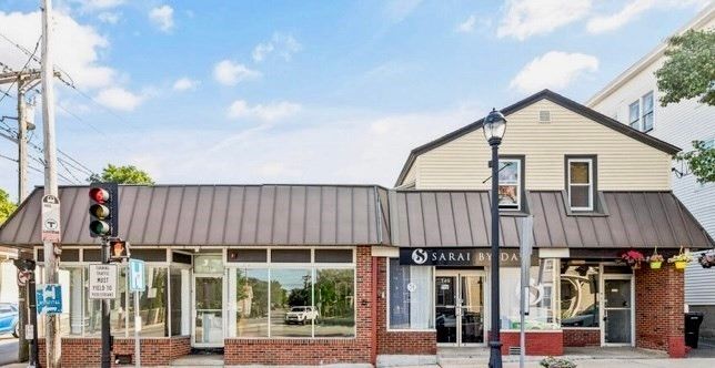 Exterior, Facade, Brick Facade, None