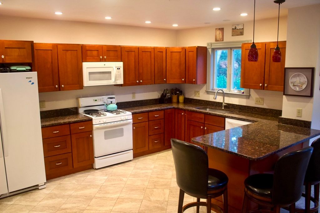 Interior, Kitchen, Pendant Lights, Recessed Lighting