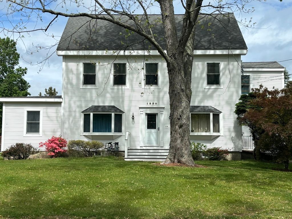 Exterior, Facade, Georgian
