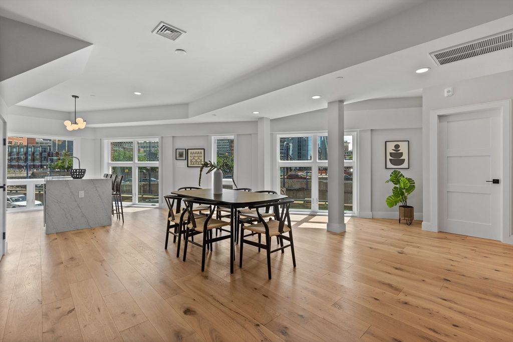 Chandelier, Dining room, Interior, Recessed Lighting, Wood Texture Flooring