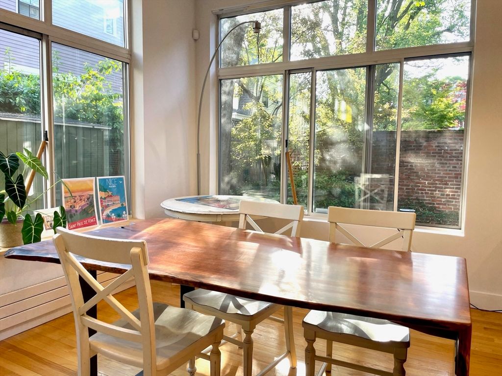 Dining room, Interior, Wood Texture Flooring