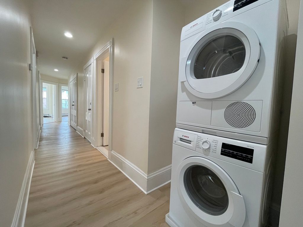 Interior, Recessed Lighting, Utility Closets, Washer, Wood Texture Flooring
