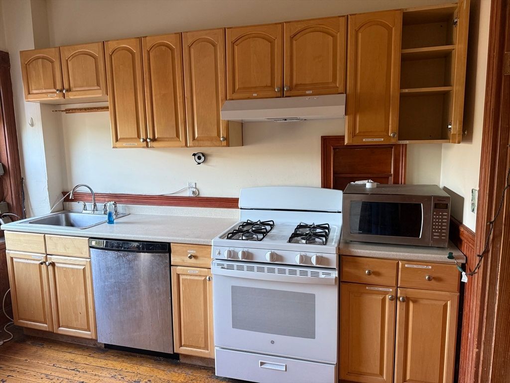 Interior, Kitchen, Wood Texture Flooring