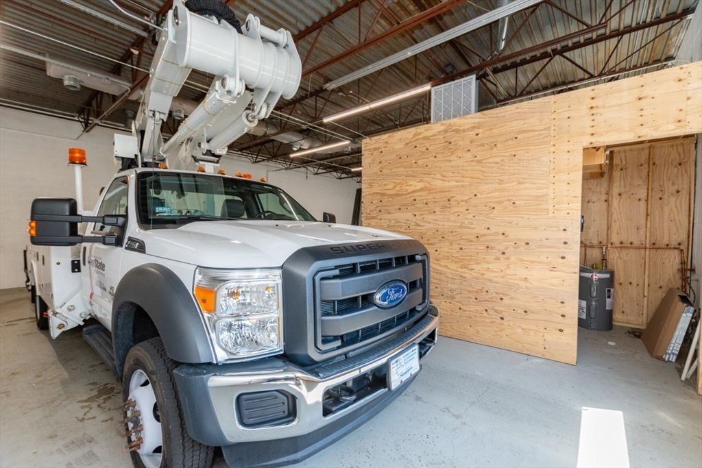 Garage, Interior, Wooden Walls